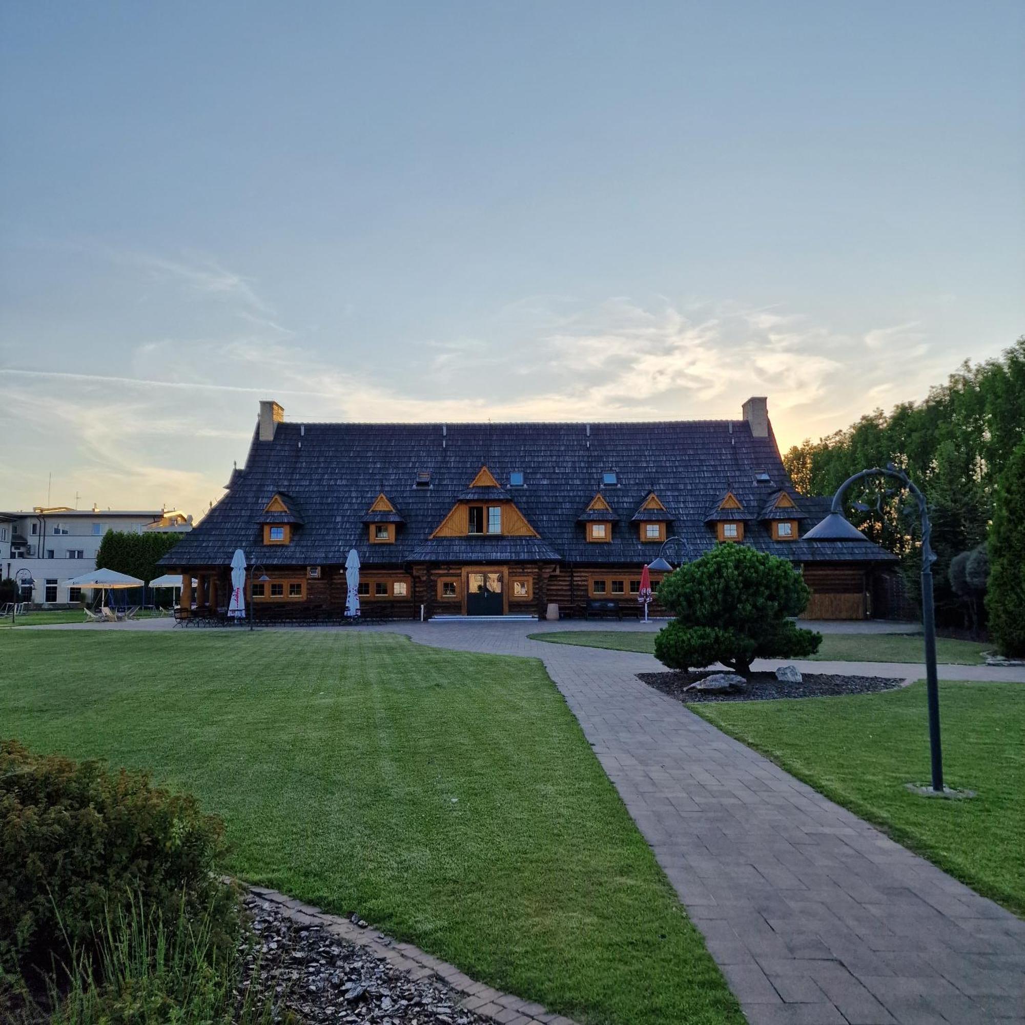 Hotel Panorama Mszczonow Exterior photo